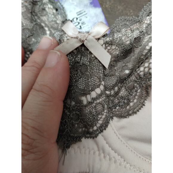 NWT Seraphine Bra Size 34C Pale Pink Wirefree Lace Trim Maternity & Nursing - Picture 4 of 9